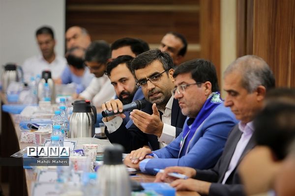 نشست صمیمانه مدیران سازمان دانش‌آموزی سراسر کشور-2