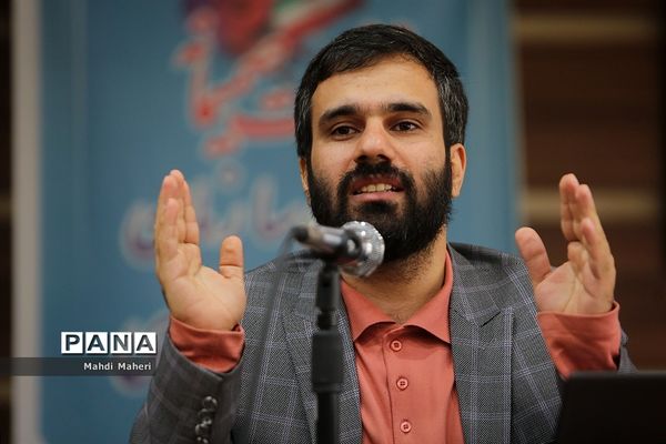 دومین روز نشست صمیمانه مدیران سازمان دانش‌آموزی سراسر کشور