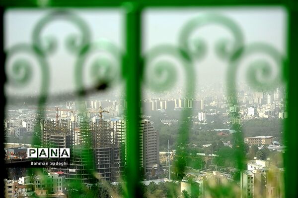 آلودگی شدید هوای پایتخت به روایت تصویر