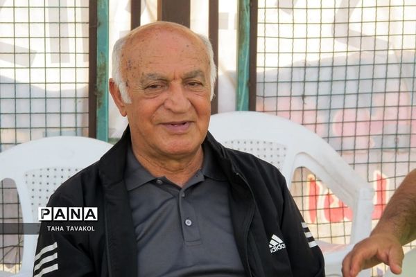 دیدار دوستانه فوتبال بین تیم‌های شهدای منطقه ۱۴ تهران و پیشکسوتان پردیس