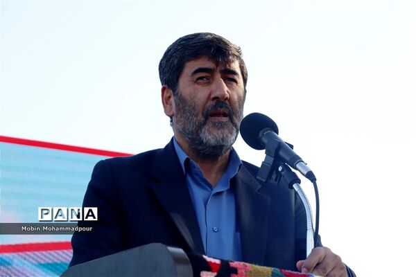 دهمین جشنواره گل محمدی در روستای آمقان بخش عنصرود