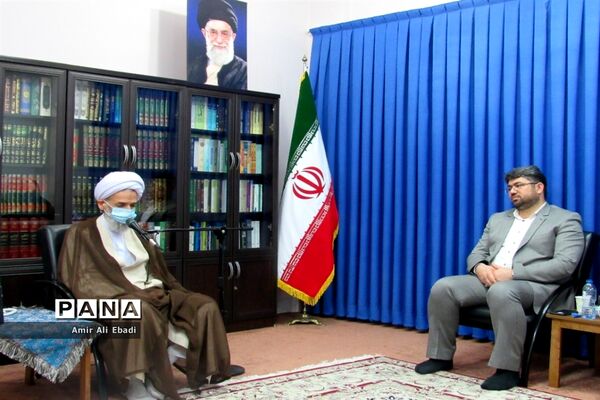 دیدار رئیس سازمان تامین اجتماعی با نماینده ولی فقیه