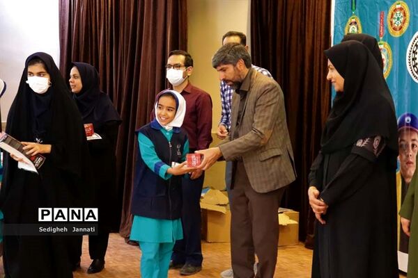 تقدیر از برگزیدگان جشنواره نوجوان سالم در آباده