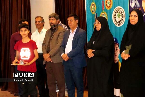 تقدیر از برگزیدگان جشنواره نوجوان سالم در آباده