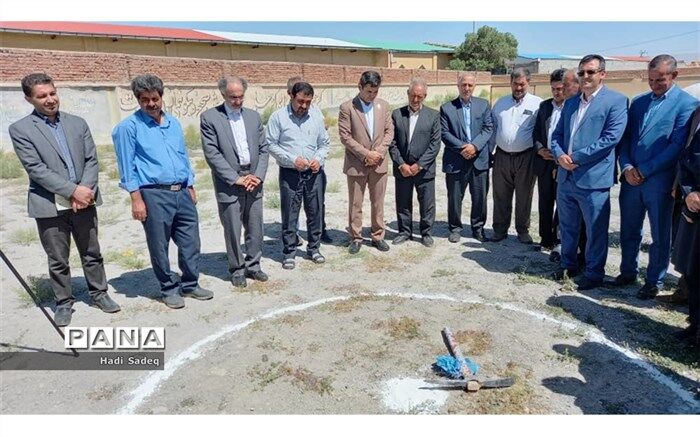 انعقاد تفاهم‌نامه و کلنگ‌زنی مدرسه خیرساز 6 کلاسه در روستای ورجوی مراغه