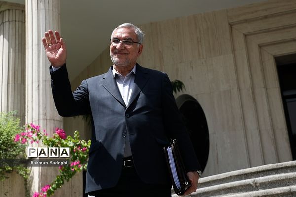 حاشیه جلسه هیات دولت - ۱۵ تیر