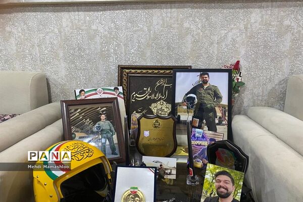دیدار قائم مقام معاون وزیر در سازمان دانش‌آموزی کشور با خانواده شهید پیشتاز محمدجواد بای