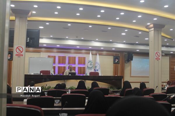 کارگاه حضوری آموزش خبرنگاری پانا ویژه دختران دانش‌آموز استان قم