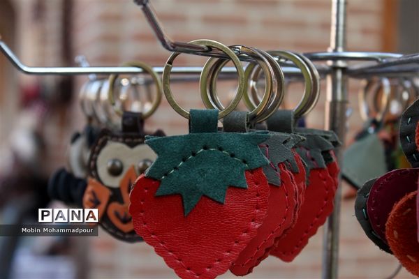 جمعه بازار صنایع دستی در تبریز