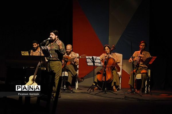 اجرای کنسرت نمایش «کافه لکانطه» در پردیس تئاتر شهرزاد