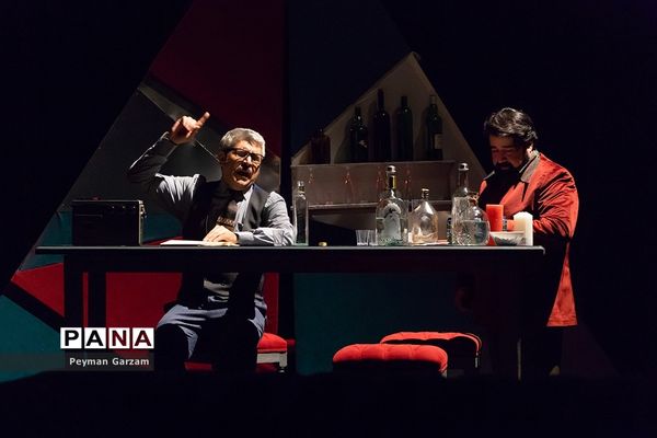 اجرای کنسرت نمایش «کافه لکانطه» در پردیس تئاتر شهرزاد