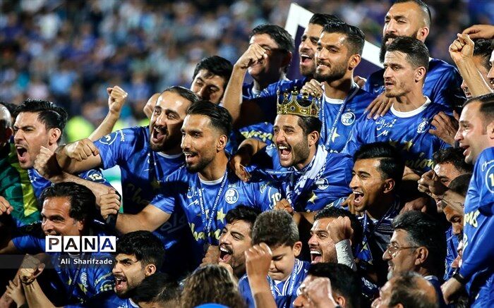 مهاجم تراکتور به استقلال پیوست