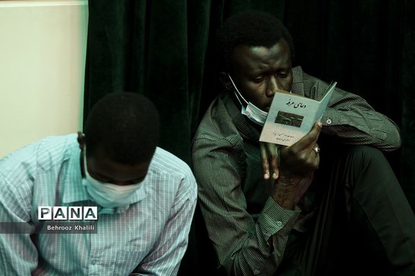 دعای روز عرفه در دانشگاه تهران