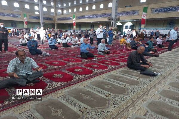 دعای روز عرفه درمصلی شهرستان اسلامشهر