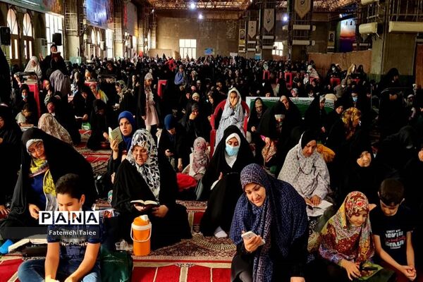 آیین دعای پر فیض عرفه در اهواز