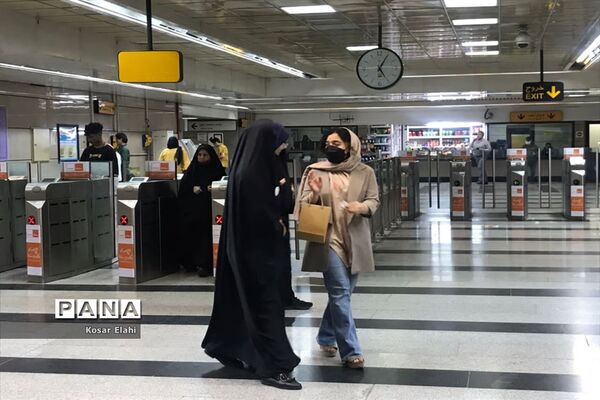برپایی ایستگاه‌های عاشقی در متروی تهران