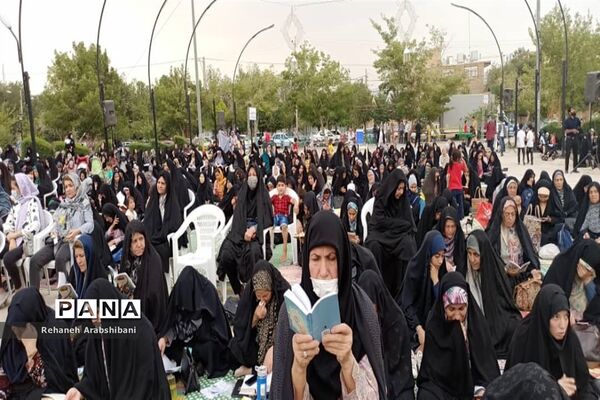طنین دلنواز عرفه در آباده