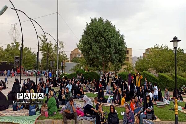 طنین دلنواز عرفه در آباده