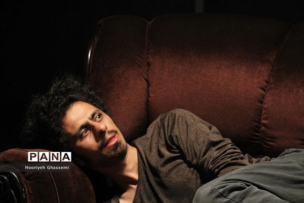 اجرای نمایش «بی‌نام» در تماشاخانه سیمرغ