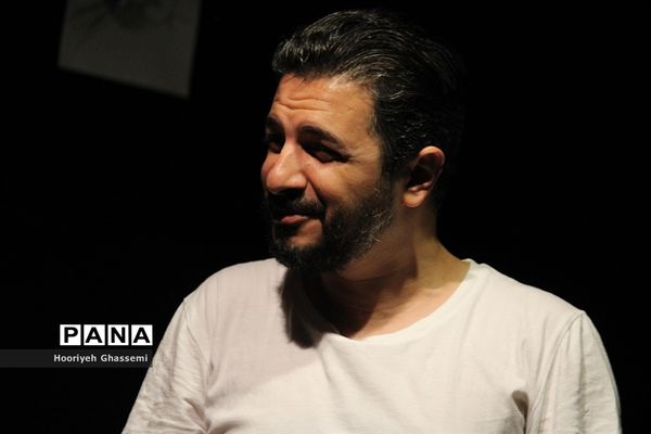 اجرای نمایش «بی‌نام» در تماشاخانه سیمرغ