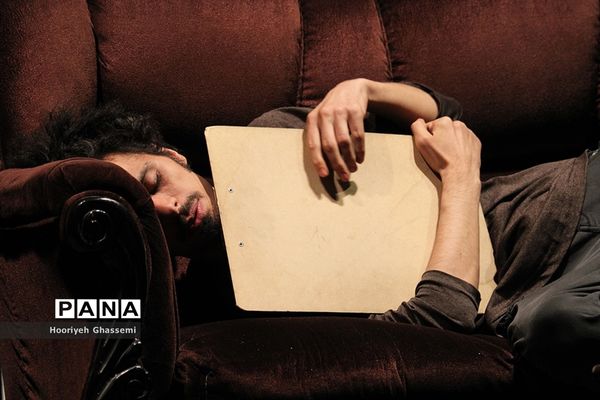 اجرای نمایش «بی‌نام» در تماشاخانه سیمرغ