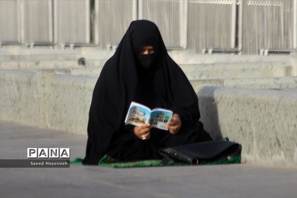 برگزاری مراسم دعای عرفه در حرم حضرت معصومه(س)