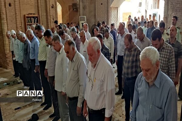 برگزاری نماز عید قربان در اردستان