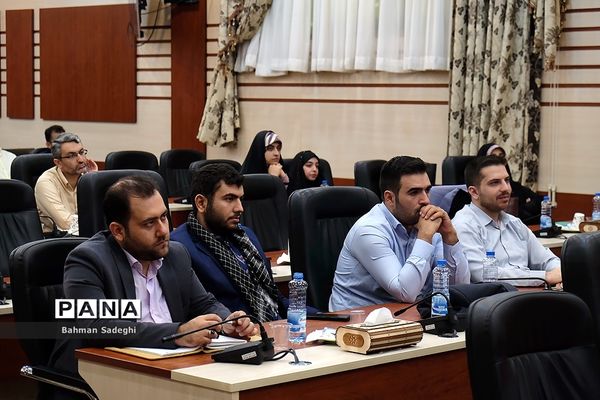 دومین روز گردهمایی مجاهدان عرصه تربیت و تبیین