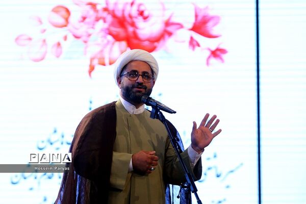 مراسم ازدواج ۱۱۴ زوج معلول همزمان با عید قربان در برج میلاد