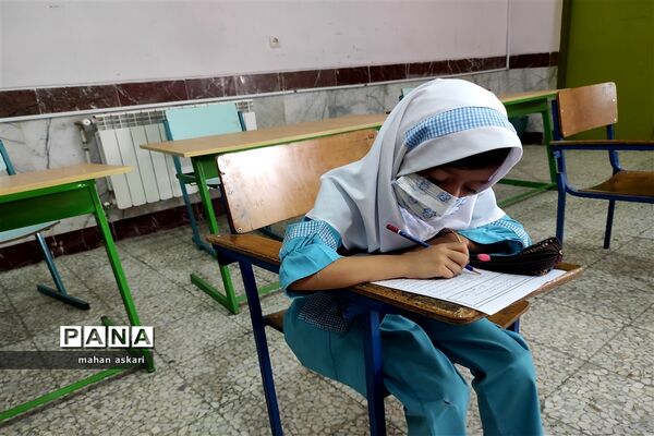آزمون کتابخوانی دانش‌آموزی در گلوگاه