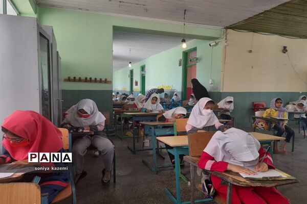 آزمون کتابخوانی دانش‌آموزی در ساری