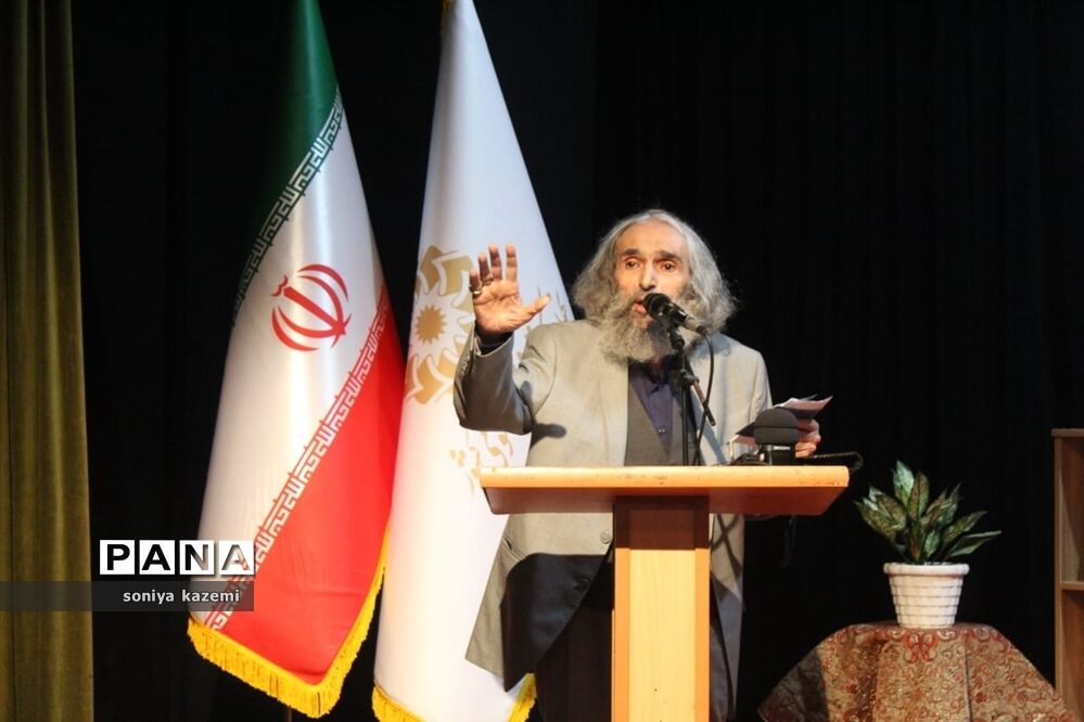 آیین تجلیل از نویسندگان بومی مازندران