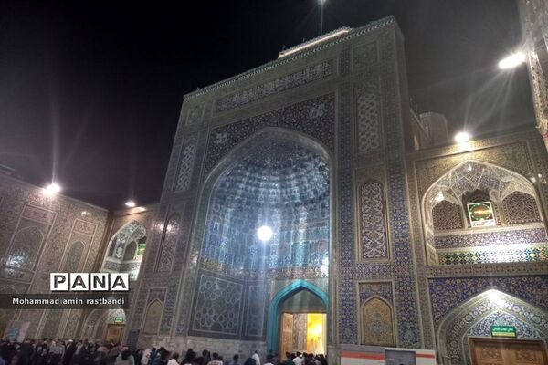 حال و هوای حرم رضوی از قربان تا غدیر