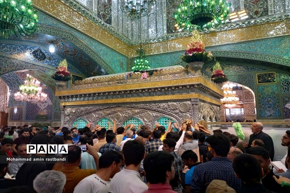 حال و هوای حرم رضوی از قربان تا غدیر