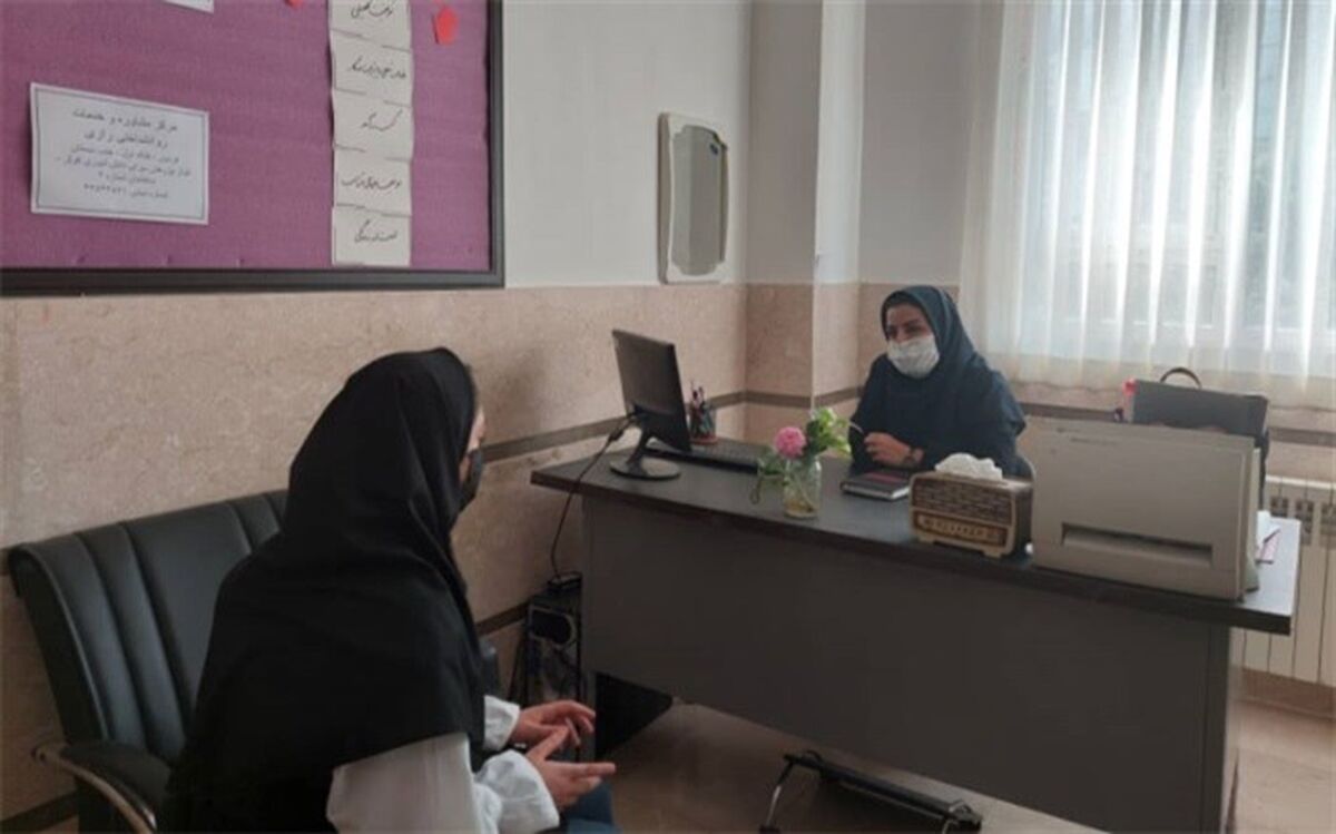حضور مشاور در هر مدرسه برای کمک به دانش‌آموزان بسیار ضروری است
