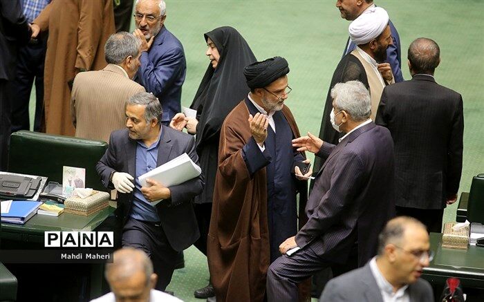 موافقت نمایندگان با لایحه حق تشکل و مذاکره دسته‌جمعی