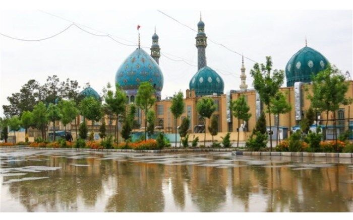 خوش‌نویسی 60 نوجوان همزمان با دهه ولایت در مسجد مقدس جمکران