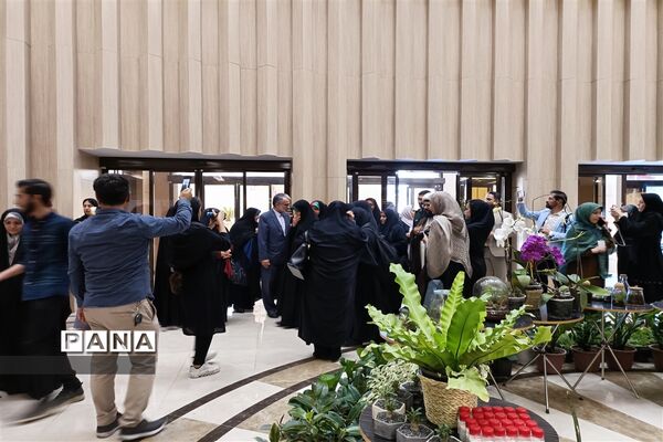 مراسم افتتاحیه سامانه جامع کسب و کار بانوان در باغ ملی شهرستان قدس