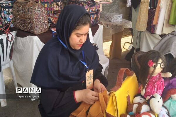 نمایشگاه مد و لباس ایرانی در قائمشهر
