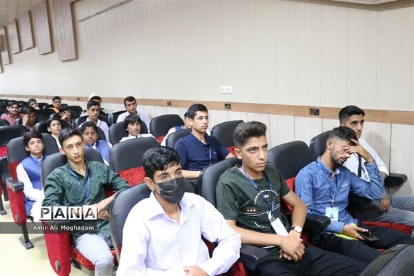 آموزش خبرنگاری به دانش آموزان عشایر کشور