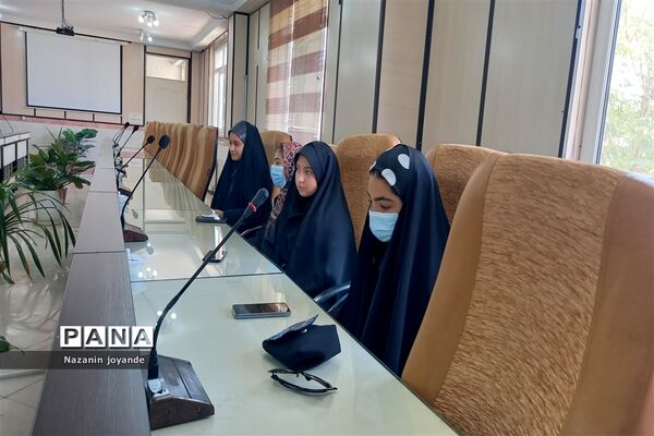 هم‌اندیشی مدیر آموزش و پرورش شهریار با اعضا هیات رئیسه مجلس دانش‌آموزی