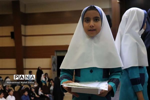 محفل انس با قرآن با عنوان آیه‌های غدیر در آباده