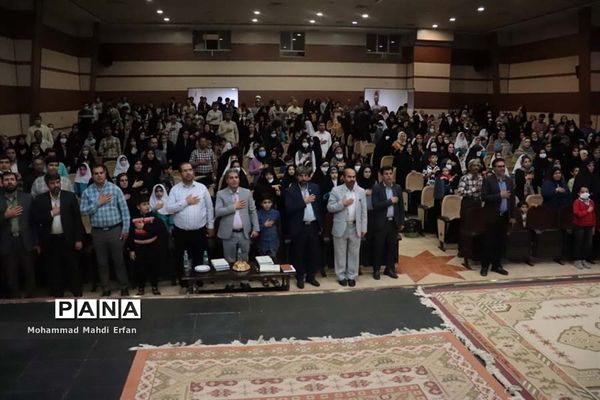 محفل انس با قرآن با عنوان آیه‌های غدیر در آباده