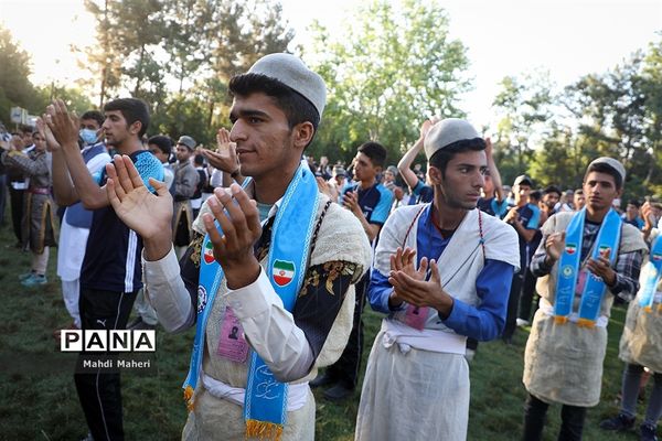 صبحگاه بیست و یکمین اردوی کشوری دانش‌آموزان پسر عشایر
