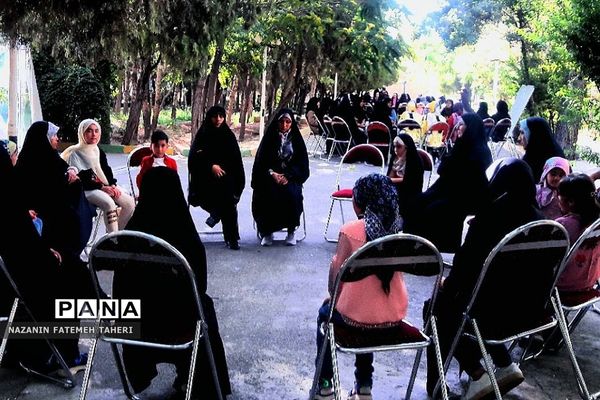 اردوی یک روزه دختران حاج قاسم در بوستان خانواده فشافویه