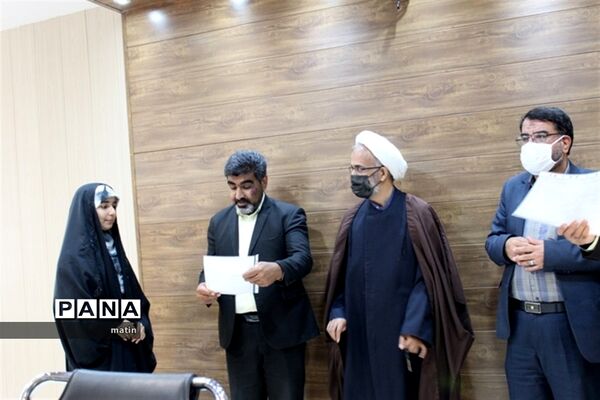 مراسم افتتاحیه مجلس دانش‌آموزی در آموزش و پرورش ناحیه 2 استان کرمان
