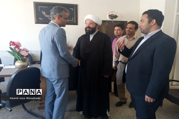 بازدید نماینده ترشیز از اداره آموزش و پرورش کاشمر