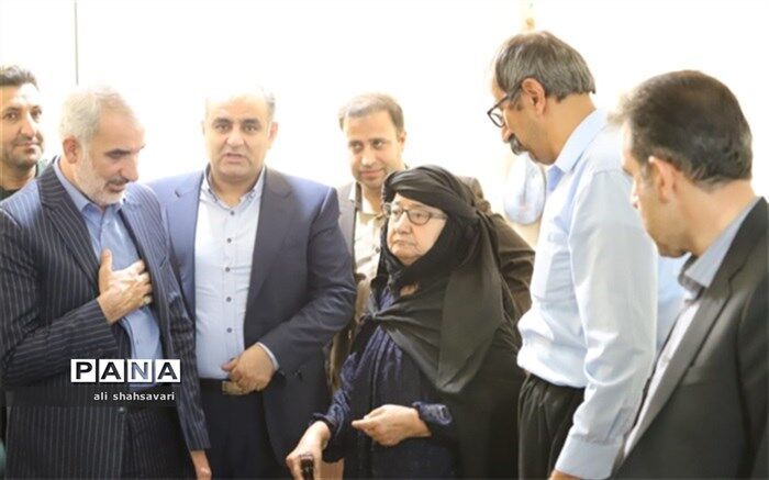 دعای خیر مادران شهدا، سرمایه عظیم دولتمردان است