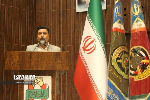 افتتاح نگارخانه مقاومت و برگزاری نشست تشریح یادواره شهدای ارتش در قم