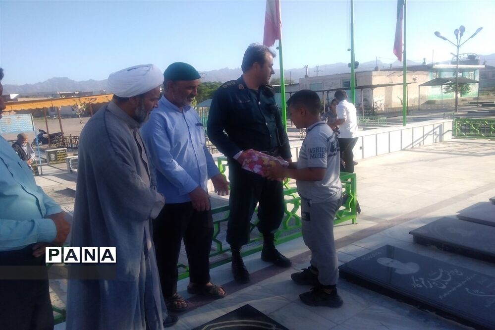 رزمایش دوچرخه‌سواری دانش‌آموزان روستای دهنو، خلیل‌آباد